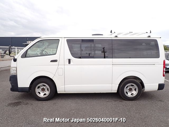 2013 TOYOTA HIACE VAN thumbnail 3