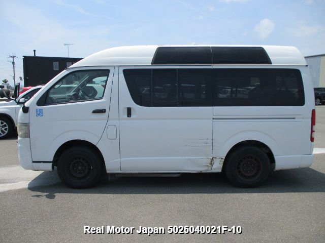 2010 TOYOTA HIACE VAN thumbnail 3