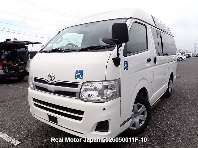 2011 TOYOTA HIACE VAN thumbnail 2