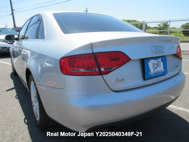 2010 AUDI A4 thumbnail 3