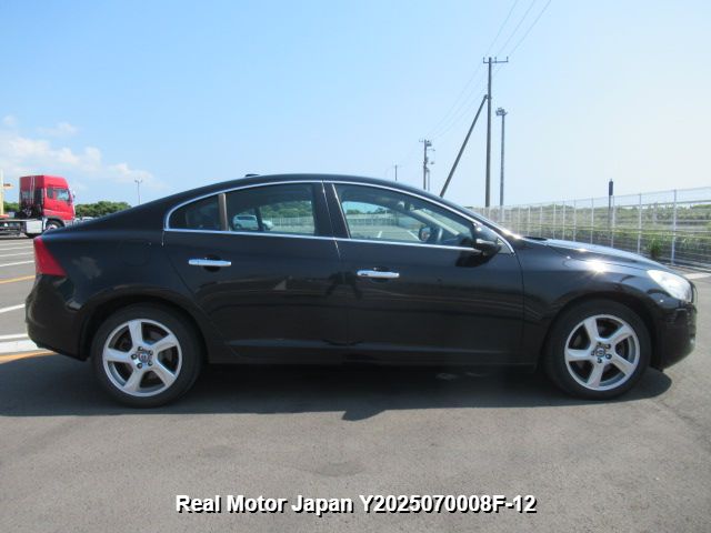 2011 VOLVO S60 thumbnail 4