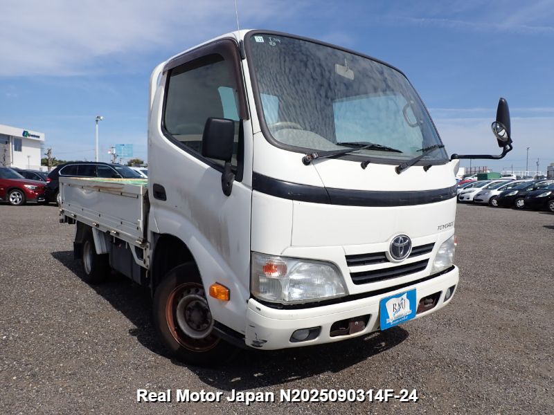 2014 TOYOTA TOYOACE thumbnail 2