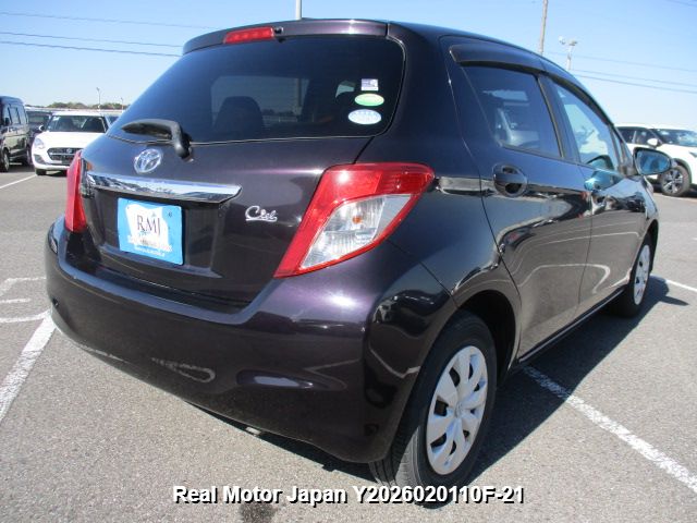 2013 TOYOTA VITZ thumbnail 4