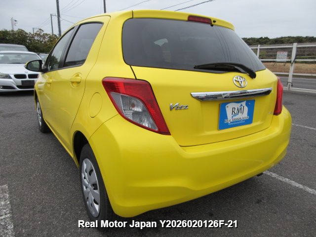 2012 TOYOTA VITZ thumbnail 3