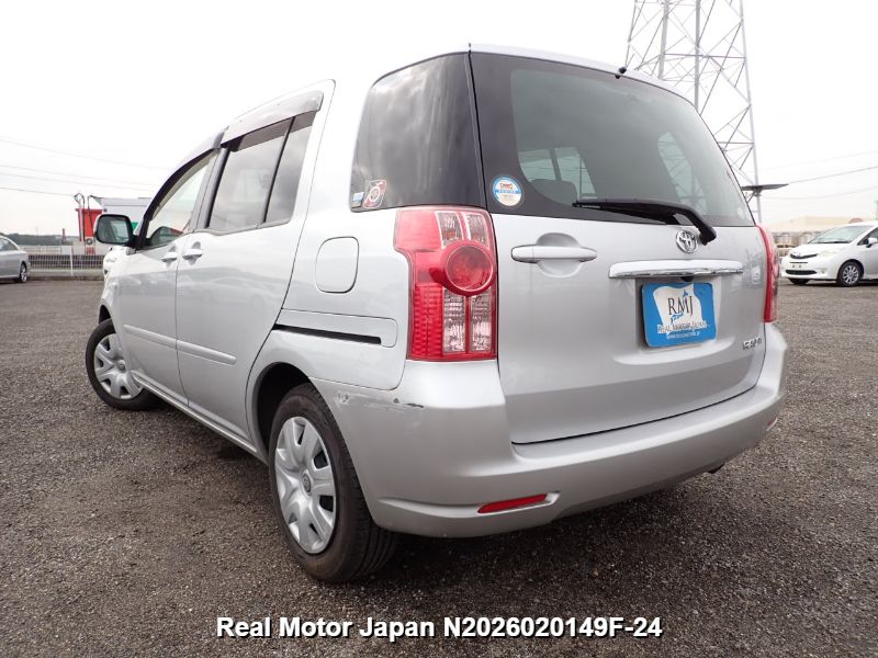 2009 TOYOTA RAUM thumbnail 3