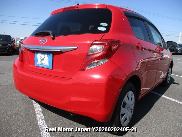 2015 TOYOTA VITZ thumbnail 4
