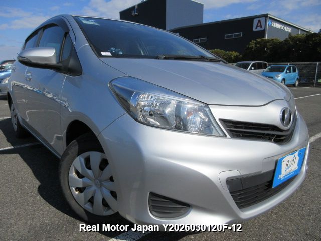 2011 TOYOTA VITZ thumbnail 2