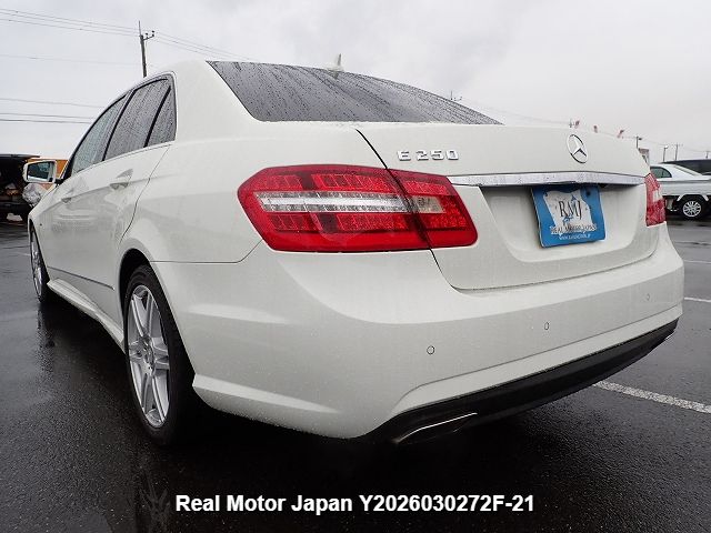 2013 MERCEDES-BENZ E CLASS thumbnail 3