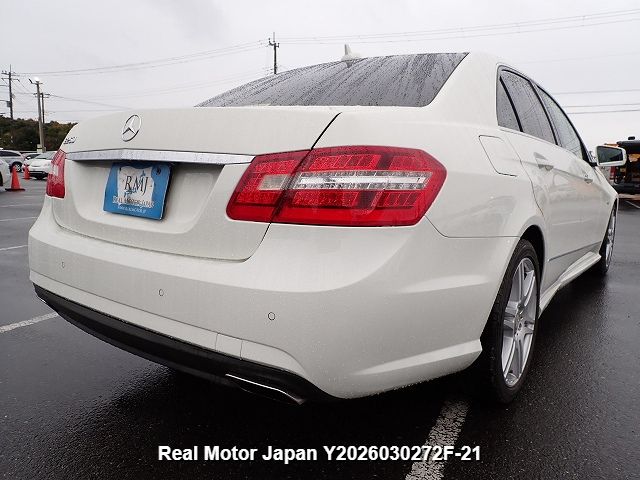 2013 MERCEDES-BENZ E CLASS thumbnail 4