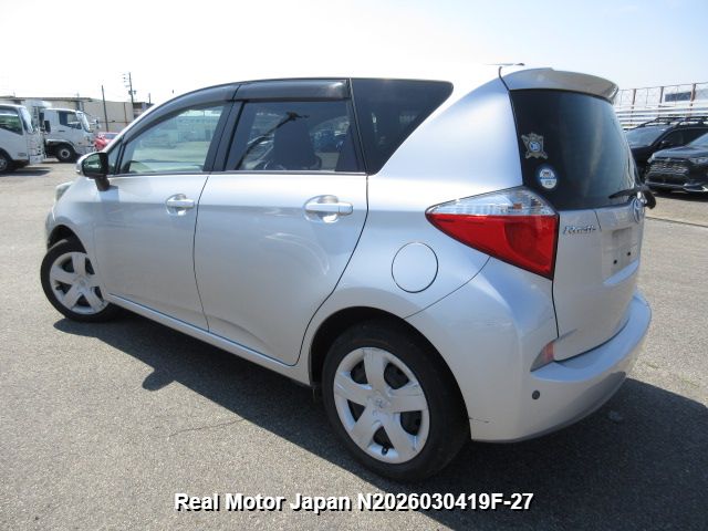 2011 TOYOTA RACTIS thumbnail 3