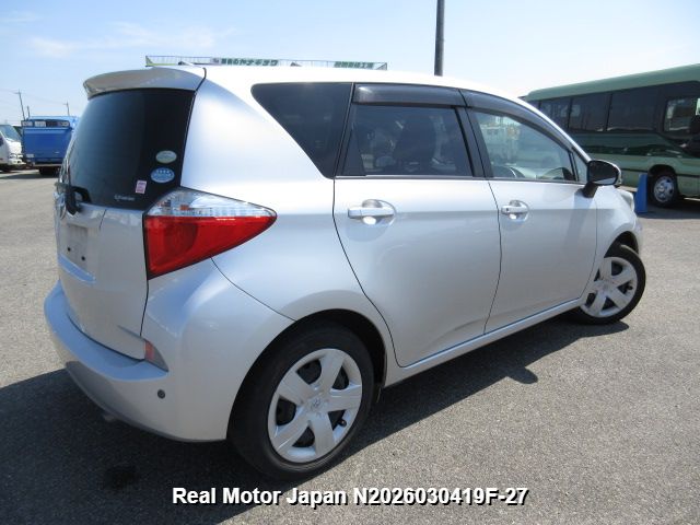 2011 TOYOTA RACTIS thumbnail 4