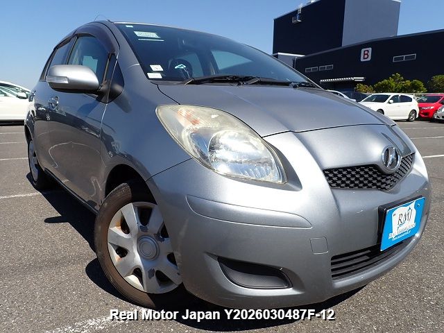 2009 TOYOTA VITZ thumbnail 2