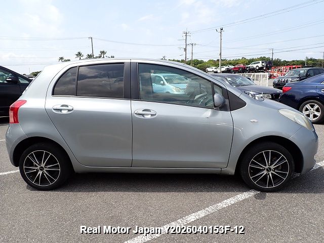 2007 TOYOTA VITZ thumbnail 4