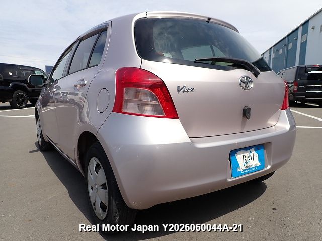 2005 TOYOTA VITZ thumbnail 3