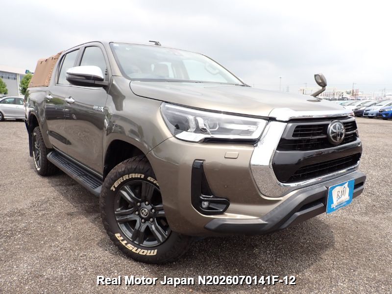 2022 TOYOTA HILUX thumbnail 2