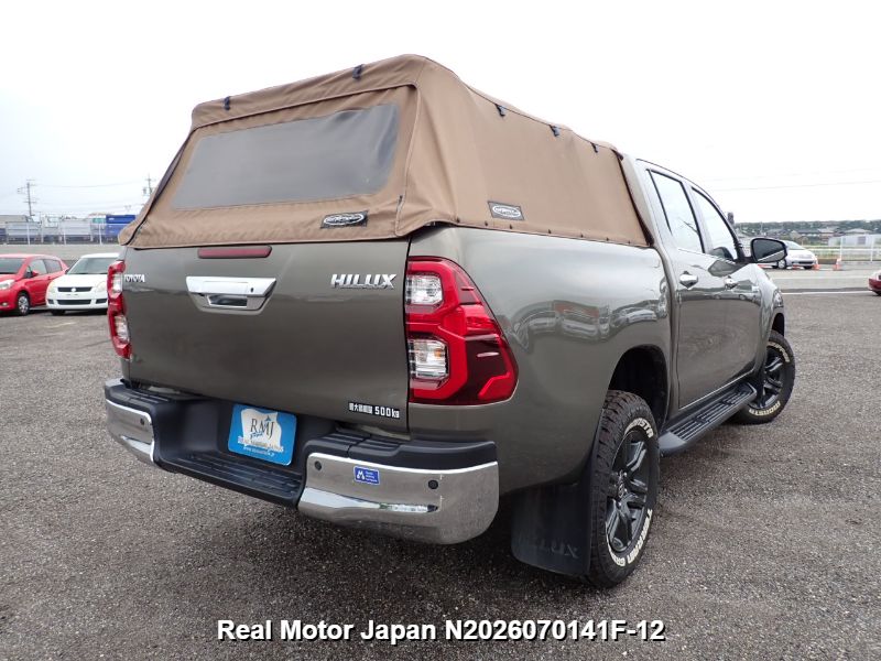 2022 TOYOTA HILUX thumbnail 4
