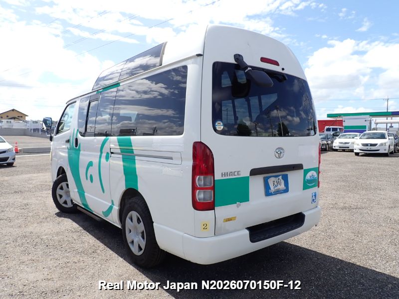 2010 TOYOTA HIACE VAN thumbnail 3