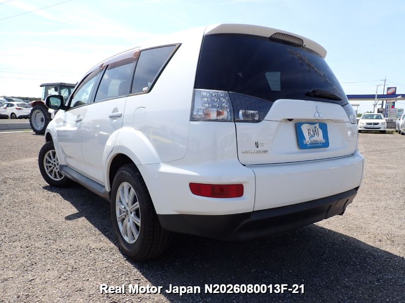 2011 MITSUBISHI OUTLANDER thumbnail 3