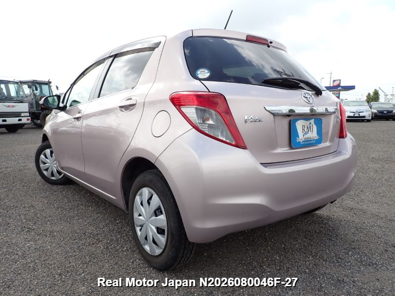 2012 TOYOTA VITZ thumbnail 3