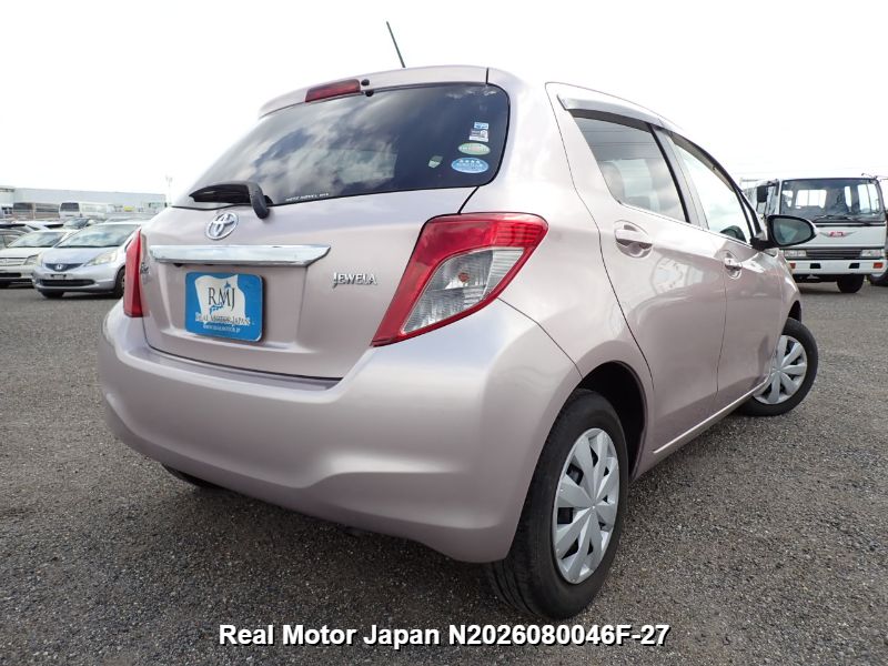 2012 TOYOTA VITZ thumbnail 4