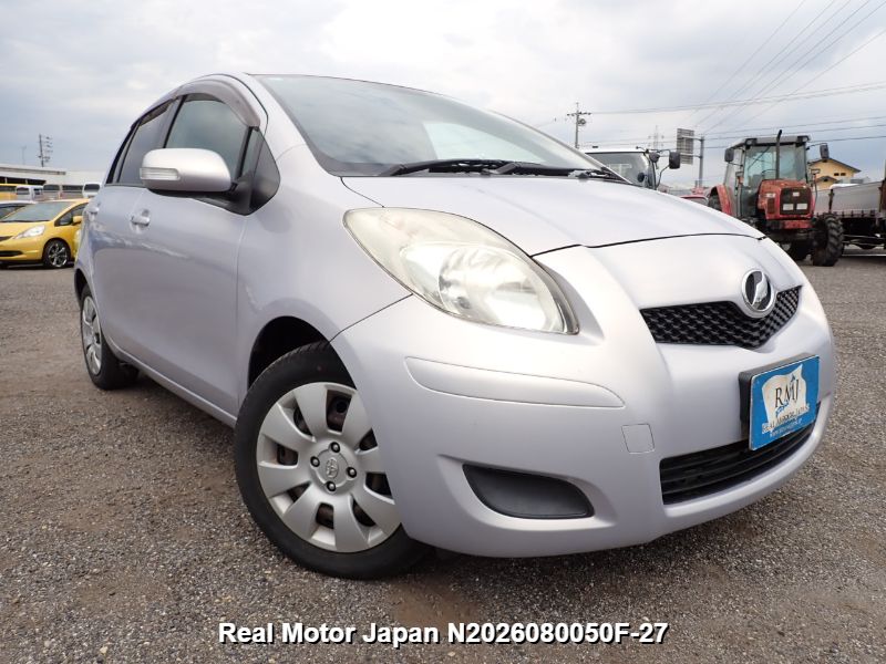 2010 TOYOTA VITZ thumbnail 2