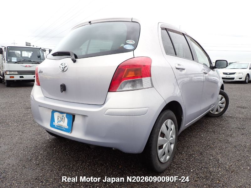 2009 TOYOTA VITZ thumbnail 4