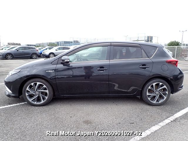 2016 TOYOTA AURIS thumbnail 3