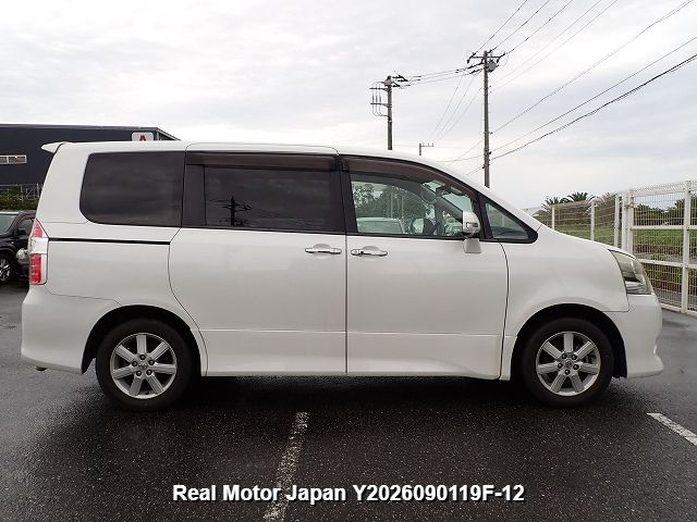 2007 TOYOTA NOAH thumbnail 4