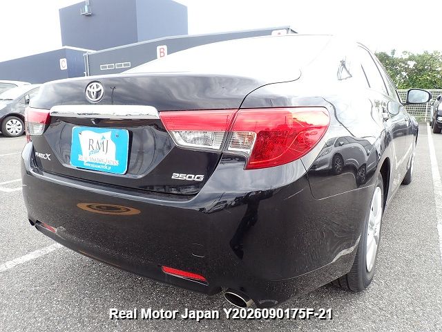 2015 TOYOTA MARK X thumbnail 4