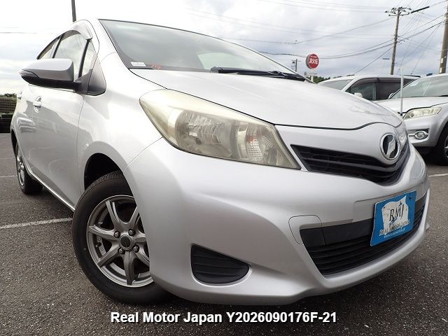 2013 TOYOTA VITZ thumbnail 2