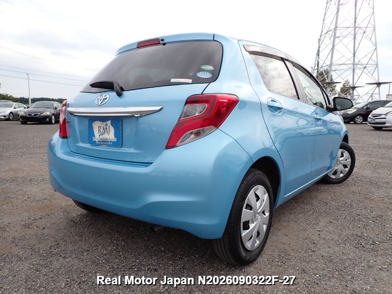 2015 TOYOTA VITZ thumbnail 4