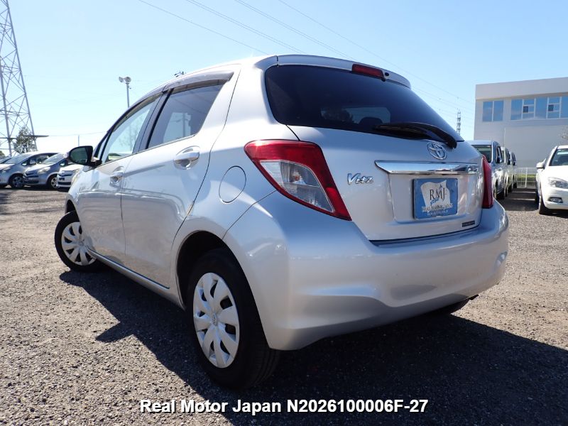 2012 TOYOTA VITZ thumbnail 3