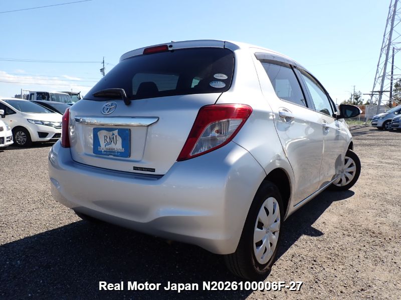 2012 TOYOTA VITZ thumbnail 4
